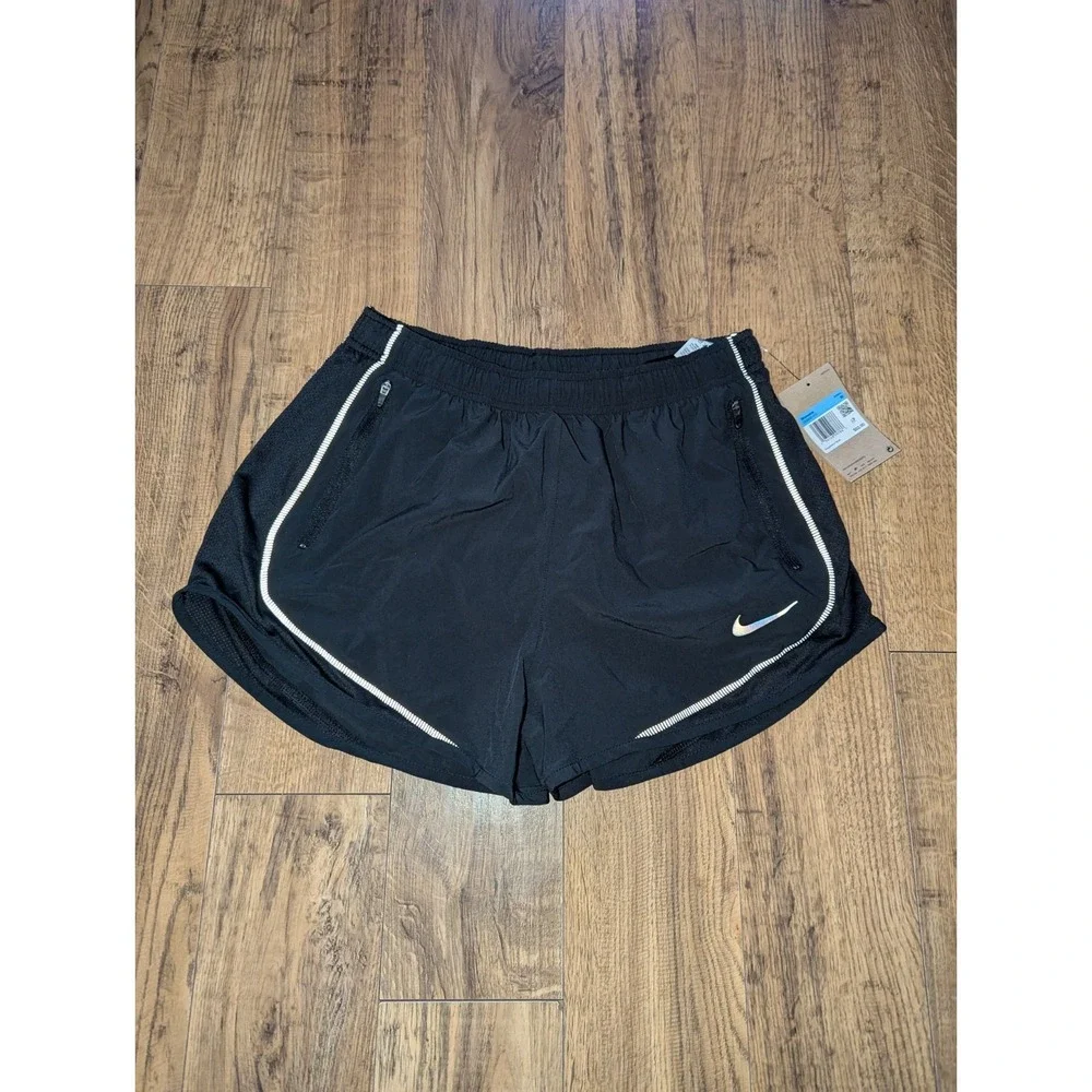 Nike Women's Dri-FIT Division‎ Running Tempo Luxe Shorts DQ5932 Black Size M